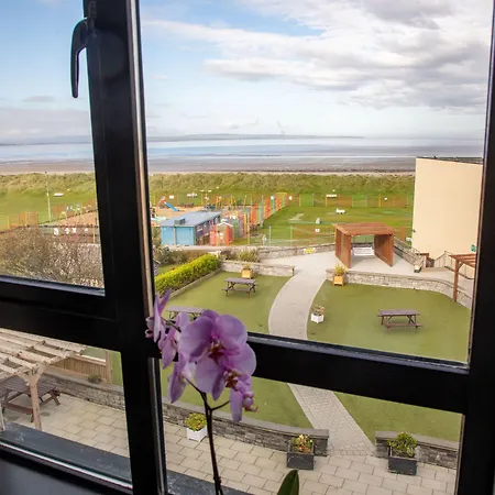 Ocean Sands & 4*
