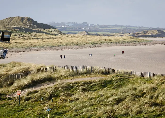 Ocean Sands & 4* 에니스크론