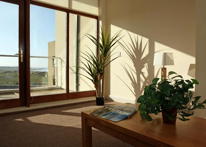 Ocean Sands & 4* 에니스크론